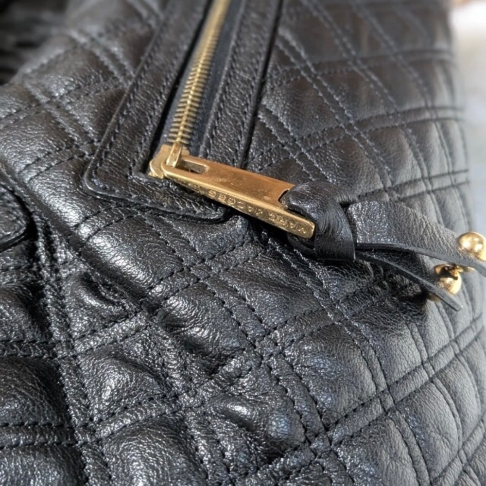 Marc Jacobs Stam Kiss Lock Black Leather Shoulder Bag W/Chain 
*OG BAG* - Picture 7 of 12